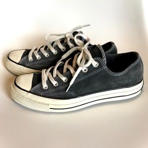 Converse Chuck 70s black suede low top